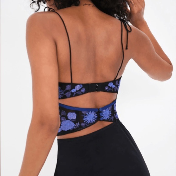 New! For love and lemons Kaylee embroidered bustier crop top 24539 - Picture 7 of 14